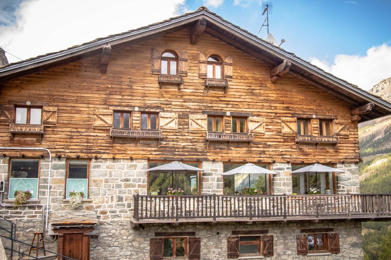 Hotel & Restaurant Perret - Mountain People Valgrisenche Buitenkant foto