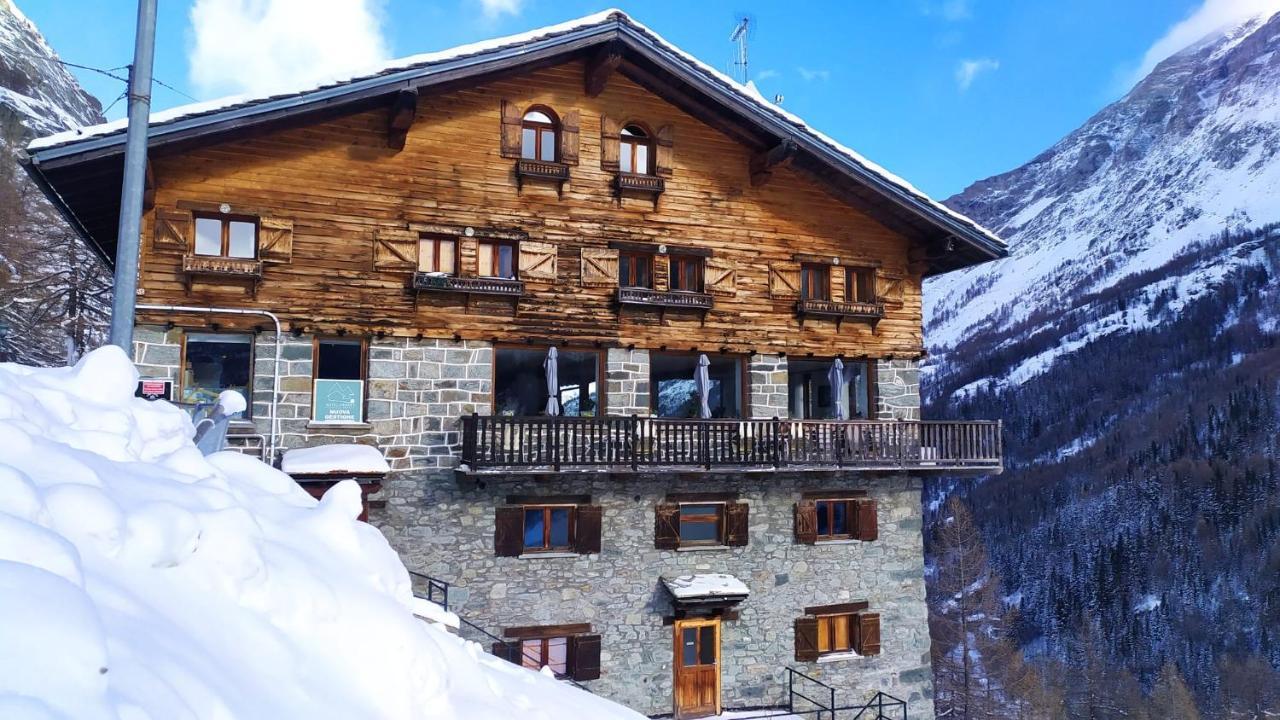 Hotel & Restaurant Perret - Mountain People Valgrisenche Buitenkant foto