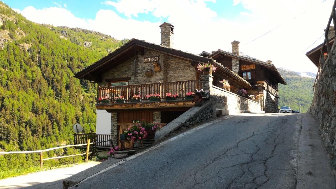 Hotel & Restaurant Perret - Mountain People Valgrisenche Buitenkant foto