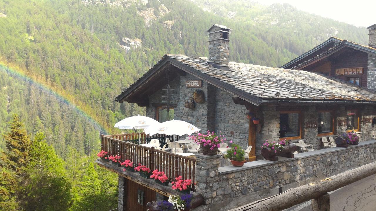 Hotel & Restaurant Perret - Mountain People Valgrisenche Buitenkant foto