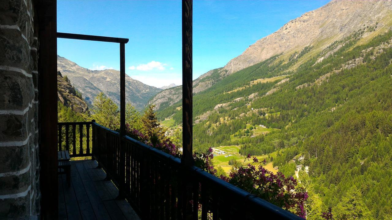 Hotel & Restaurant Perret - Mountain People Valgrisenche Buitenkant foto